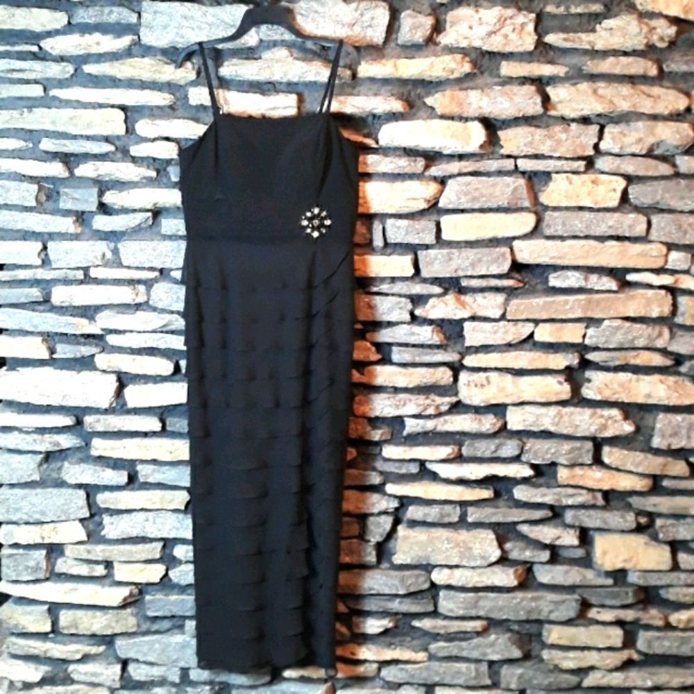 Jessica Howard long evening dress sz 14